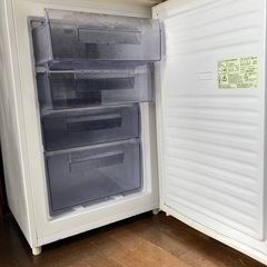 SHARP 冷凍庫の画像