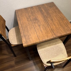 ダイニングテーブルセット2人掛けの画像