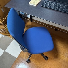 【格安】デスク＆イス譲ります(お渡し者決定しました)の画像
