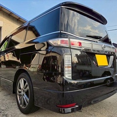 フリップダウンモニター付き☆フル装備☆月々1.2万円〜分割払い可❗️車検2年付き！大人気☆日産 エルグランド☆7人乗り☆Bluetooth対応ナビ☆DVD見れます☆ETC☆バックカメラ☆ドラレコ付きのフル装備☆両側電動スライドドア☆クルーズコントロール搭載☆ステアリングスイッチ☆ウィンカーミラー☆フル装備☆純正アルミ☆車内広々三列シート‼️の画像