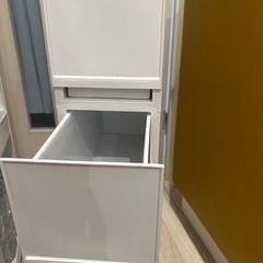 隙間収納引出しの画像