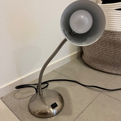 Desk lampの画像