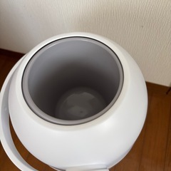 ピジョン　ステール　オムツ用ゴミ箱の画像