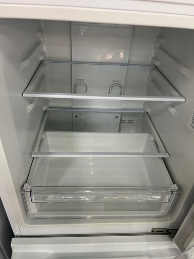 値下げしました！　￥24980-￥17980-　ジャングルジャングル貝塚店 137L 冷蔵庫 AQW-14R 2025年製 2ドア 中