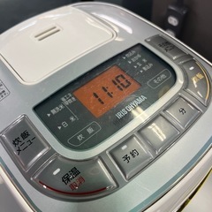 ジャングルジャングル貝塚店 炊飯器 マイコンジャー アイリスオーヤマ ERC-MC30-W 2019年製 3合炊き 中古 リユース 貝塚市の画像