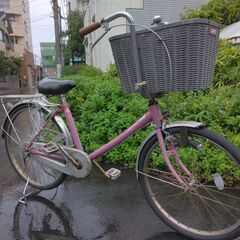 大きなカゴの自転車です。前後タイヤ新品交換済みです。の画像