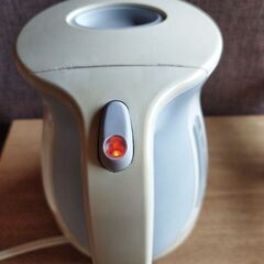 現役実働品　通電確認済み　T-FaL ティファール　湯沸かし器　瞬間湯沸かしポット　湯沸かしポットの画像