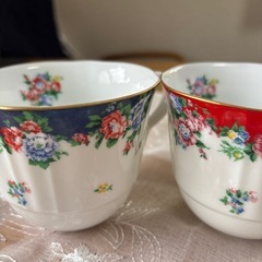 K E NZOのでマグカップ２個の画像