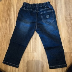 ベビー服　ジーパン　90の画像