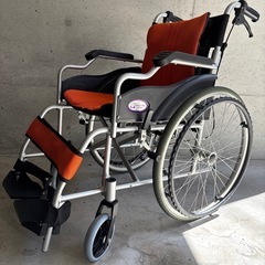 美品　ケアテックジャパン 車椅子 自走式車椅子 折り畳 M0259 介助式車椅子の画像