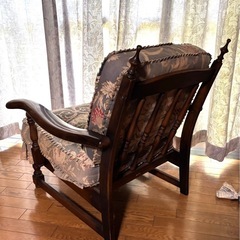 希少！1970年代のカリモク製、一人掛け木製ソファです。 の画像