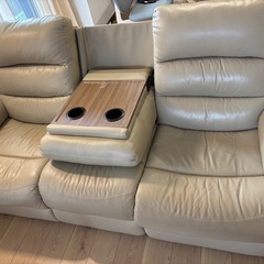 ニトリ電動ソファーの画像