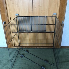 ストーブガード  ② アイリスオーヤマ  65 x 50 x 65cm(高)の画像