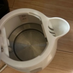 電気ケトルの画像