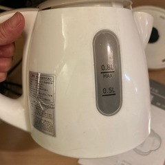 電気ケトルの画像