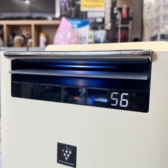 【お買い得‼️】シャープ 2017年製 23畳用 加湿空気清浄機 PM2.5対応 スリムボディ ホワイト♪の画像