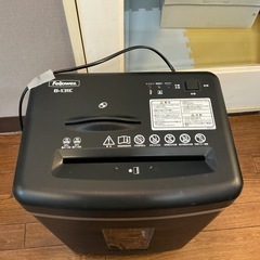 Fellowes B131-Cシュレッダー　動作確認済の画像