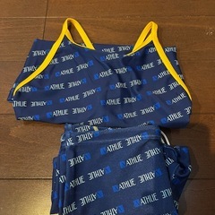 カバンと水着
の画像