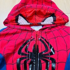 【数回のみ着用】スパイダーマン パーカー　サイズ7 ハロウィンにの画像