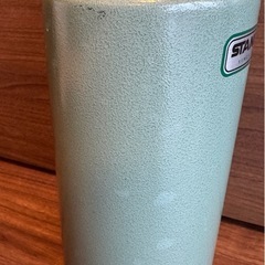 ジモティ割‼️スタンレー 1.9リットル 水筒  アウトドアの画像