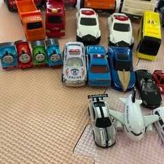 ミニカーなど色々セットの画像