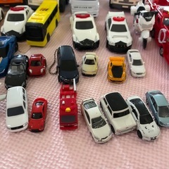 ミニカーなど色々セットの画像