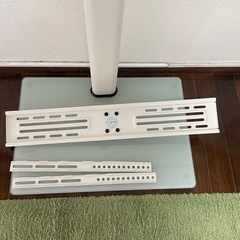 FITUEYES テレビスタンドの画像