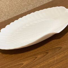 【中古/長期保管品/お引取限定】■シェル（ホタテ貝）型大皿■2枚セット■ホワイト■Φ325mm×H35mm■の画像