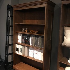 木製飾り棚の画像