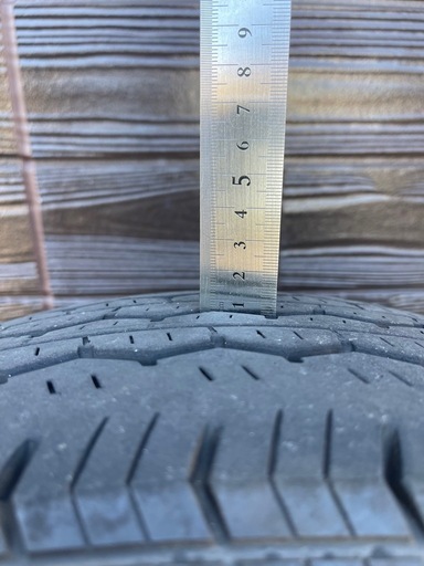 【値下しました】ハイエース純正ホイール　195/80R15 4本