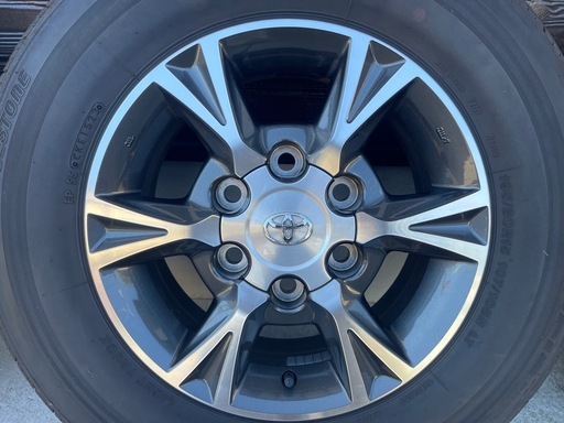 【値下しました】ハイエース純正ホイール　195/80R15 4本