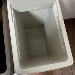 ニトリ ゴミ箱　2個セットの画像