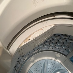一人暮らし用のTOSHIBA洗濯機の画像