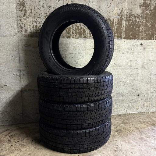 B-13タイヤ 中古 BRIDGESTONE STUDLESS BLIZZAK VRX2 195/65R15 22年製