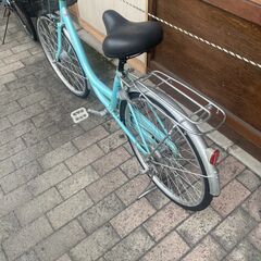 リサイクルショップどりーむ荒田店　No534 自転車　ママチャリ　２４インチ　小柄な方でも乗れる♪　LEDオートライト付き　鍵付き　シンプルで乗りやすい♪　チェーンフルカバーの画像