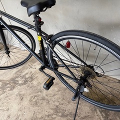クロスバイク　6段階ギア　700x28Cタイヤ　自転車　の画像
