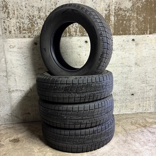 B-14 タイヤ 中古 
YOKOHAMA STUDLESS ice GUARD iG70 195/65R15 22年製