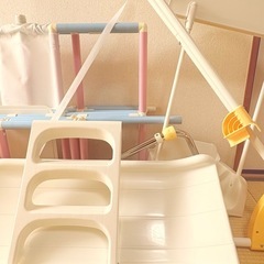 室内用ジャングルジム　鉄棒　ブランコの画像