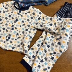 こども長袖パジャマの画像