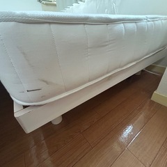 無印良品ベッドフレームとマット譲ります！
どちらかだけ可能です。の画像