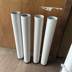 白いマッサージベッド。状態良好。の画像