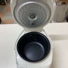 【ｼﾞｬﾝｸﾞﾙｼﾞｬﾝｸﾞﾙ金沢店】 炊飯ジャー タイガー JAL-55E5 2021年製 ※動作チェック済の画像