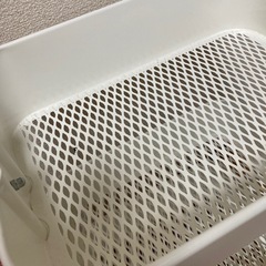 IKEA ワゴン　ピンク　ホワイト　の画像