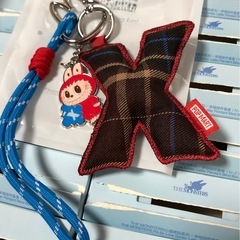 【ポップマート成田空港にて購入】ラブブ アルファベット イニシャル ペンダント キーホルダー Xの画像