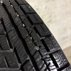 B-17 タイヤ 中古　YOKOHAMA STUDLESS  iceGUARD iG60 145/80R13 23年製の画像
