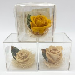 中古◆プリザーブドフラワー◆キューブ◆バッグ◆５点ありの画像