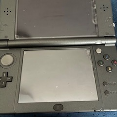 任天堂3DSLL➕ソフト4本の画像