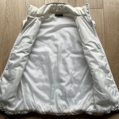 SHEIN ベスト ホワイトの画像