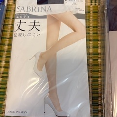 SABRINAストッキングの画像
