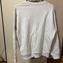 薄手のとトレーナーの画像